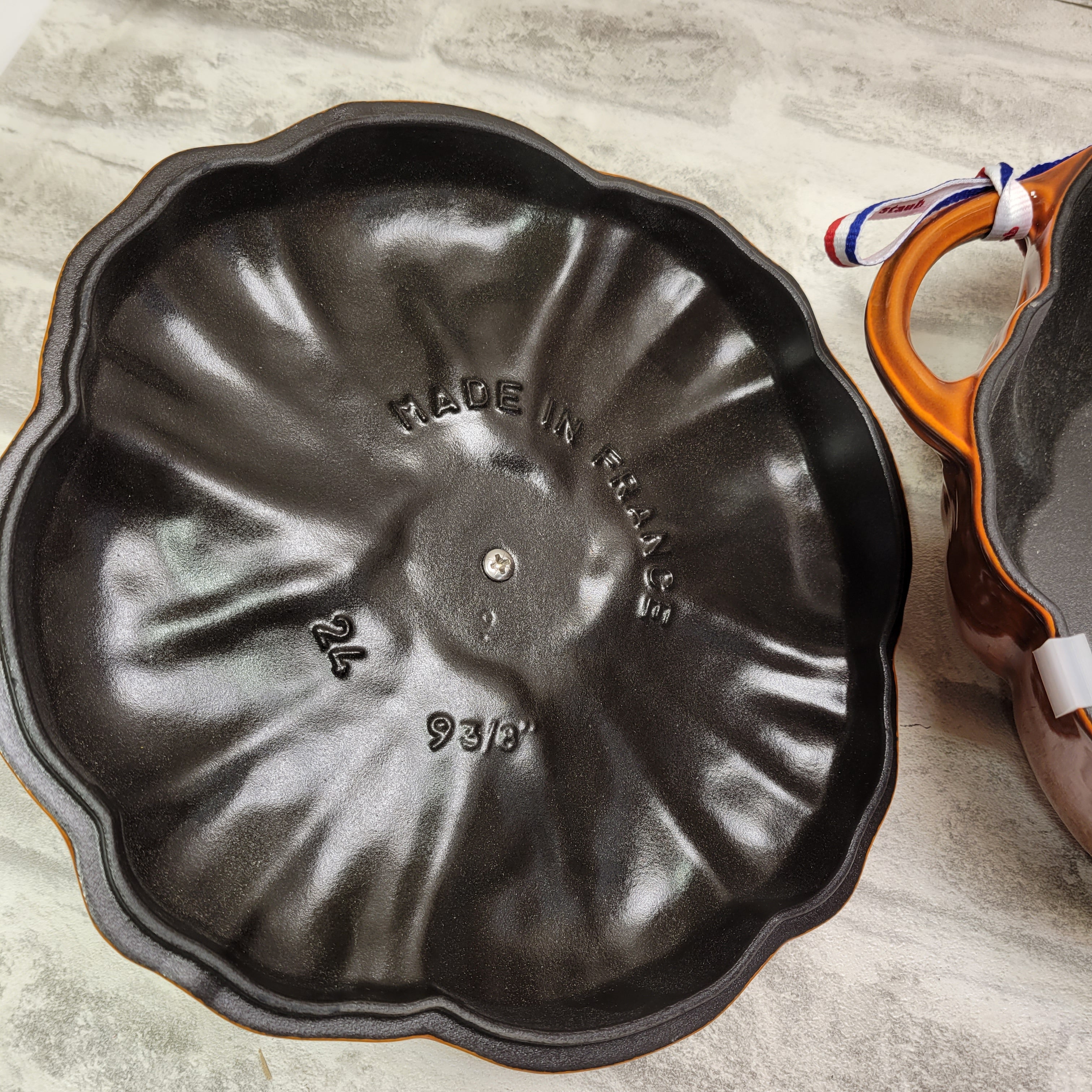 STAUB Cast Iron Pumpkin Cocotte Dutch Oven, 3.5-quart, Burnt Orange (7658663903470)